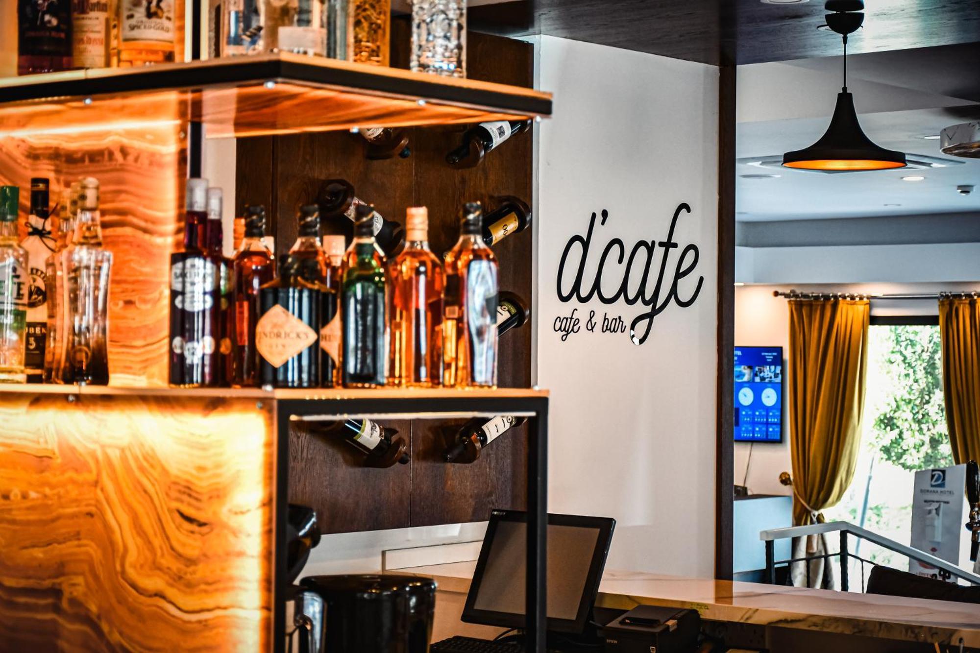 Dorana Hotel Кирения Экстерьер фото