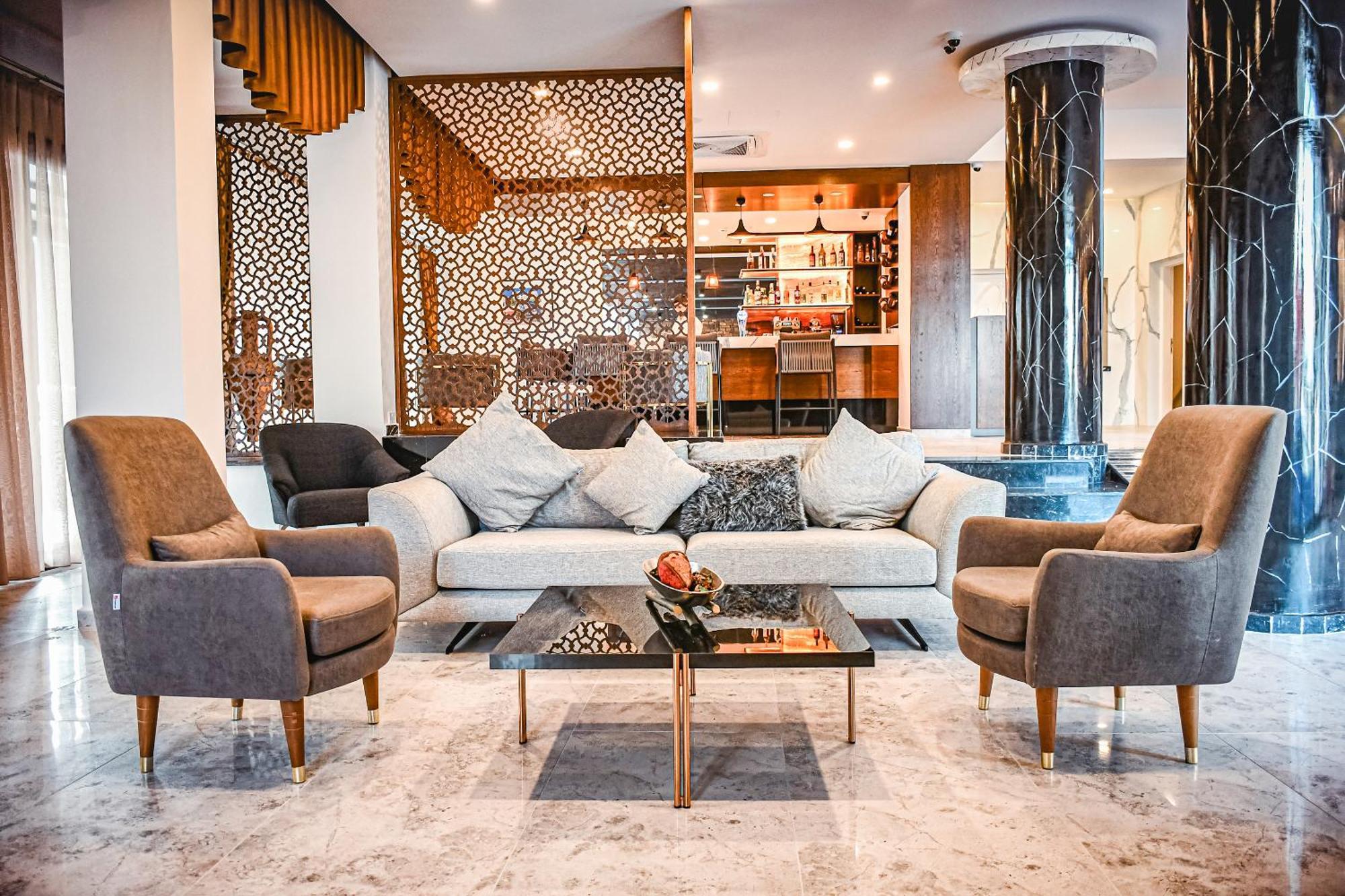 Dorana Hotel Кирения Экстерьер фото